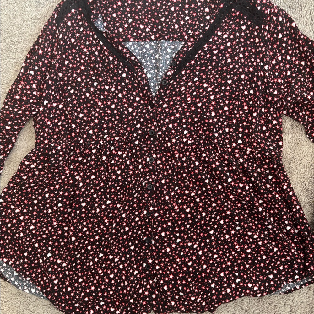 Long sleeve torrid blouse with hearts and stars